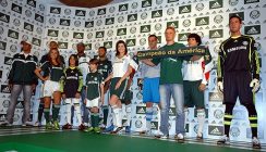 Desfile-Palmeiras-2-04.06.2009